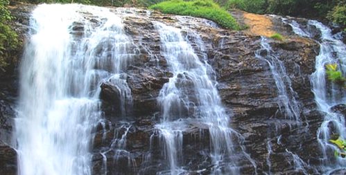 10-Indian-destinations-for-solo-women-travelers-abbey-falls