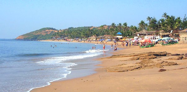 10-Indian-destinations-for-solo-women-travelers-baga-beach
