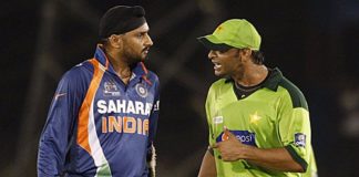 India-vs-Pakistan-Harbhajan-Shoaib-akhtar