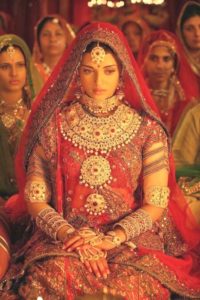 10 Celebrity inspired wedding outfits-AISHWARYA RAI-DRESS