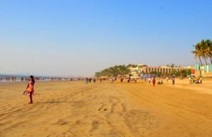 5 BEST PLACES TO VISIT IN MUMBAI-Juhu Beach