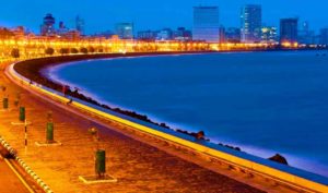 5 BEST PLACES TO VISIT IN MUMBAI-Marine Drive