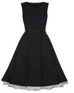 college-must-haves-for-girls-black-dress