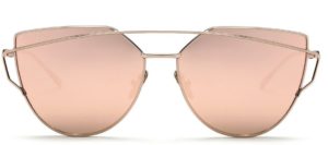 college-must-haves-for-girls-sunglasses