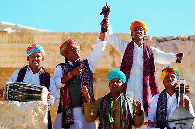 5 Reasons Why Jaipur Is The Perfect Winter Destination-Rajasthani-folk-Music