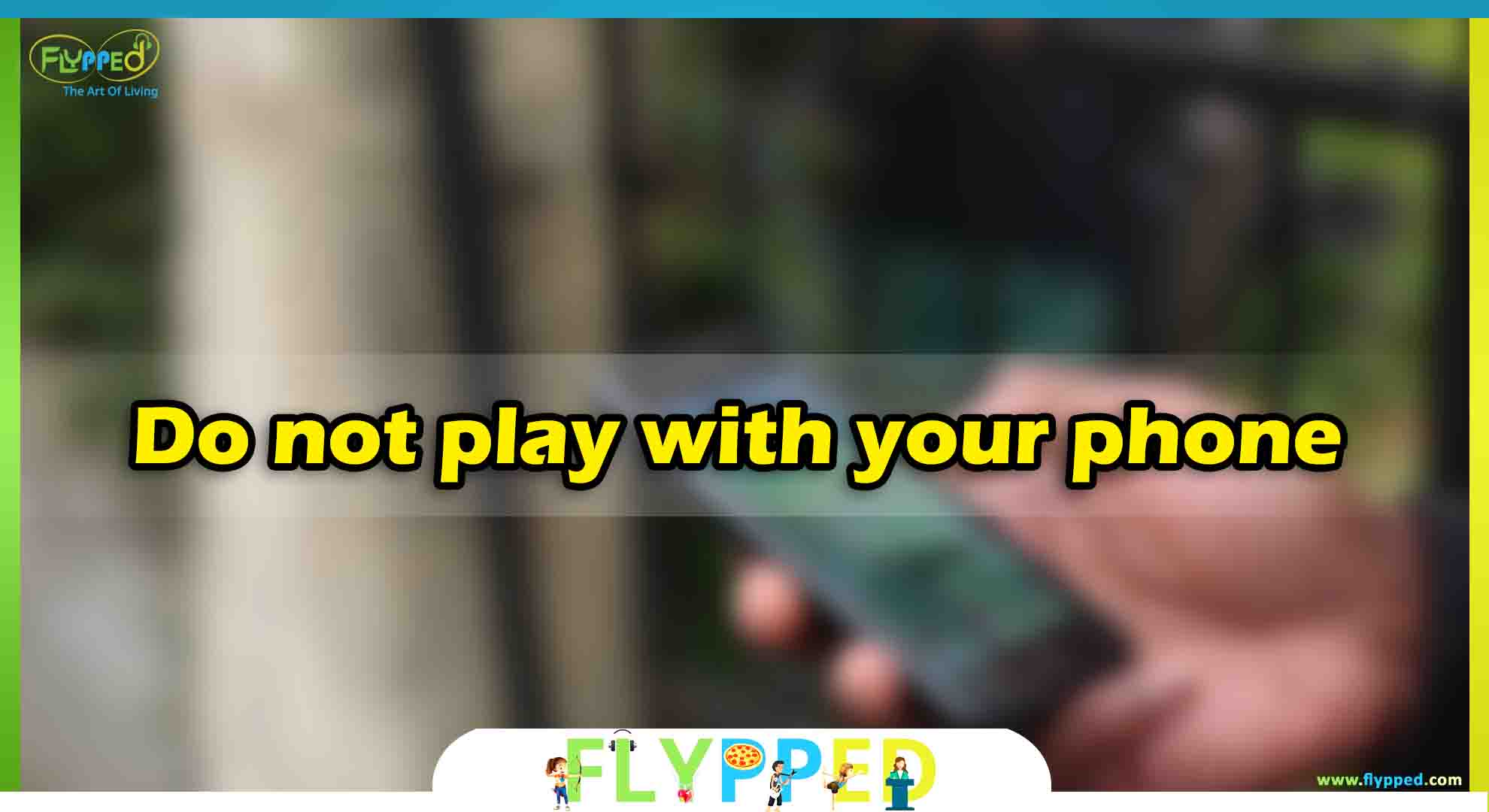 Avoid-these-when-you-are-dating-someone-don't-play-with-phone